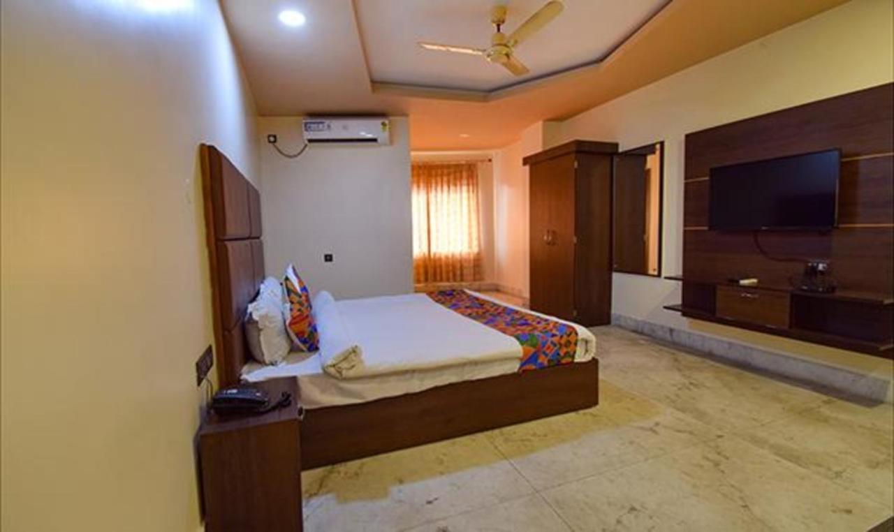 Fabhotel Rr Suites Guwahati Zewnętrze zdjęcie