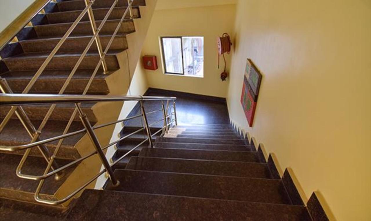 Fabhotel Rr Suites Guwahati Zewnętrze zdjęcie