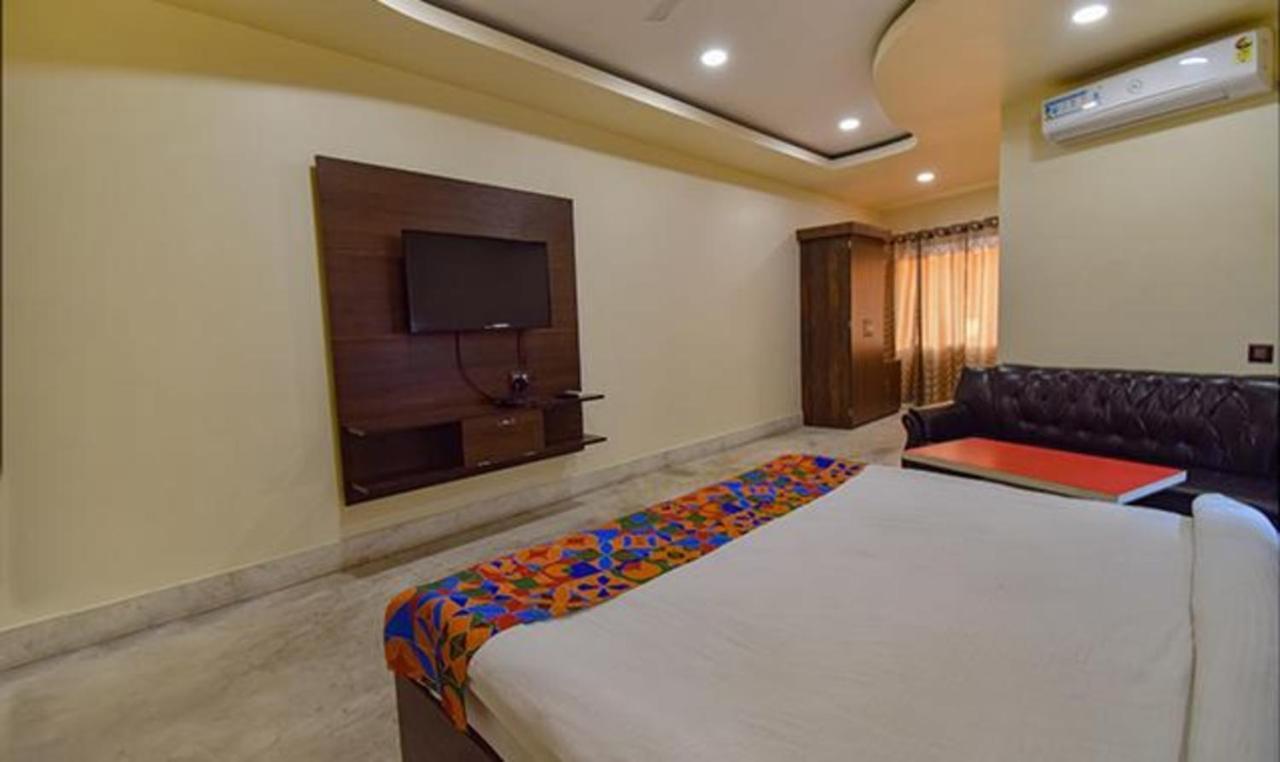 Fabhotel Rr Suites Guwahati Zewnętrze zdjęcie