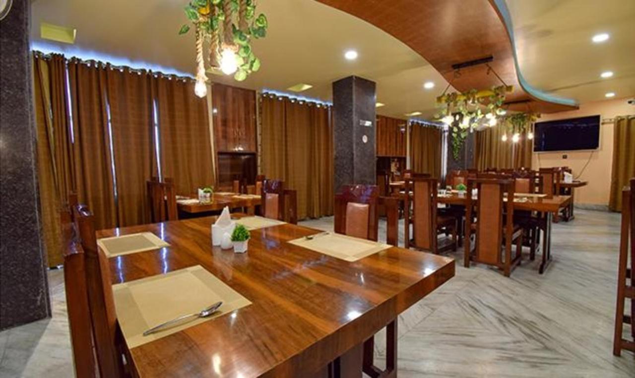 Fabhotel Rr Suites Guwahati Zewnętrze zdjęcie